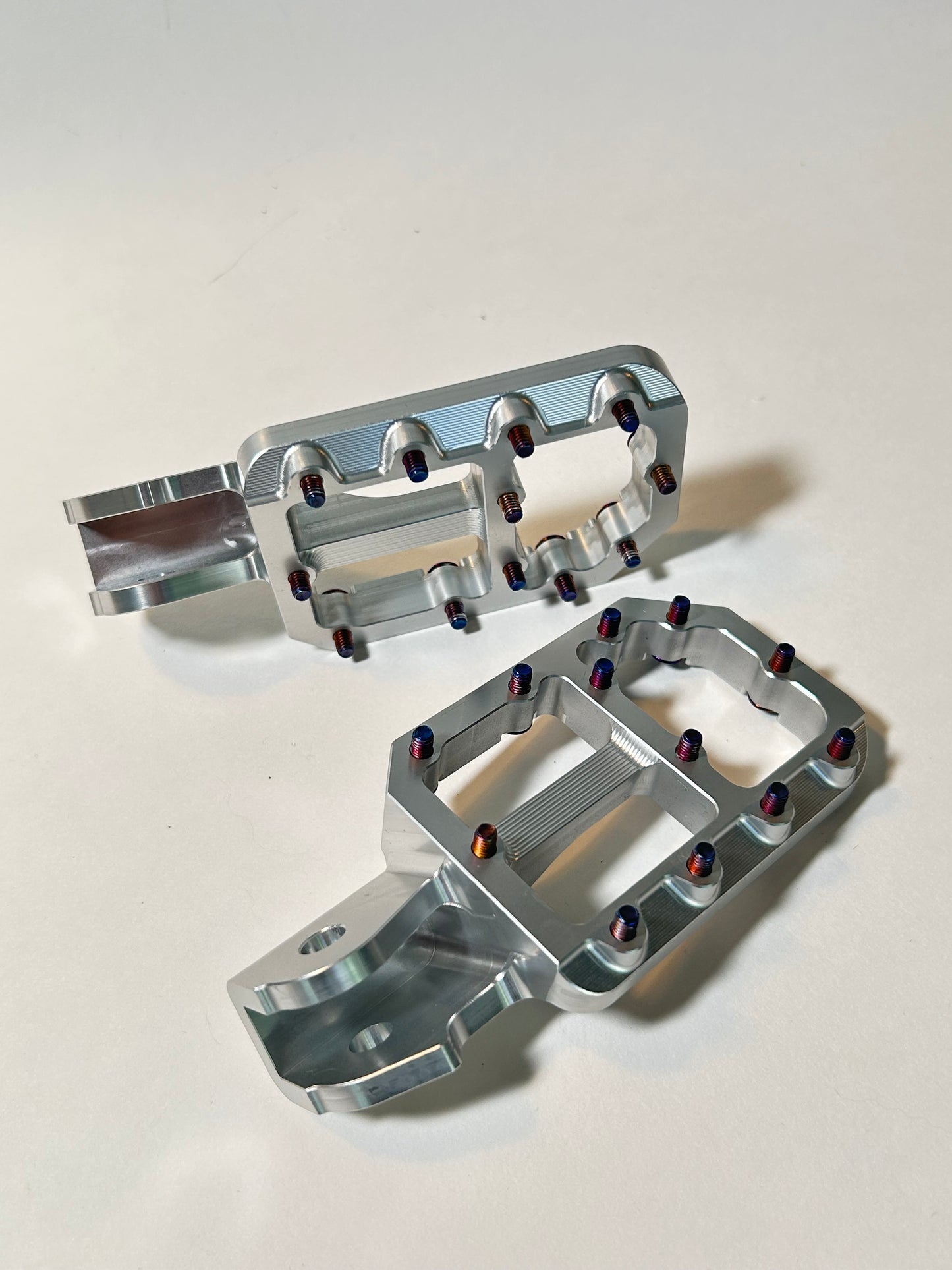 Surron LBX Pegs